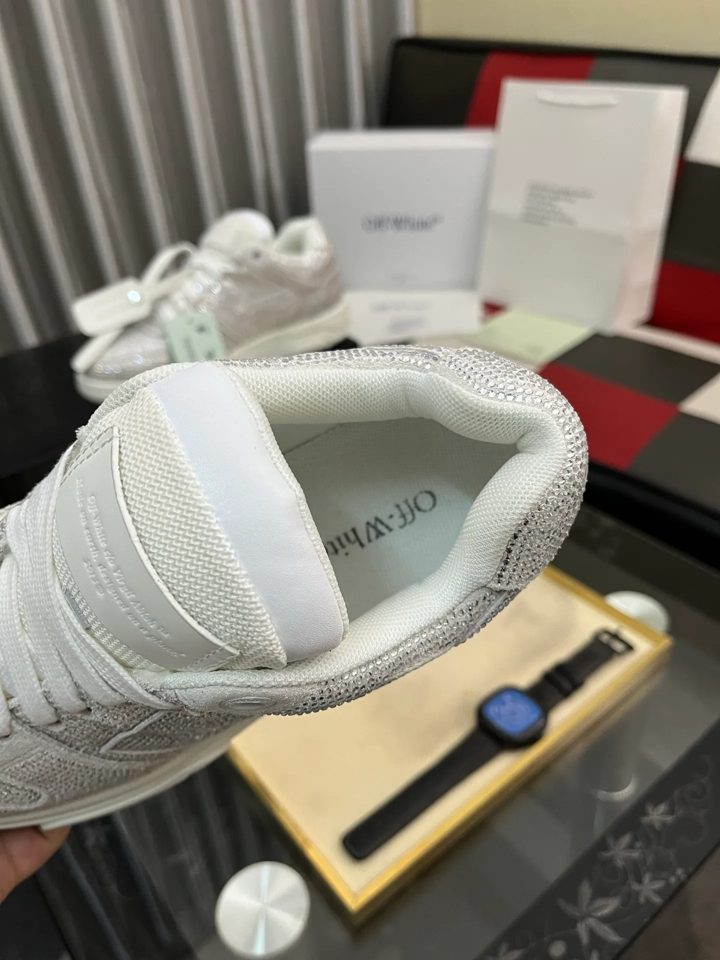 Men's shoes 💰700⌚️⌚️ OFF-White C/O VirGil Abloh fashionable and versatile casual shoes. Exclusive first release of the new model. Made of environmentally friendly cowhide leather and mesh upper material. The insole is embedded with foam cushioning EVA material. The correct midsole is equipped with EVA lightweight cushioning. External tooth nail rubber outsole. The correct accessories are customized simultaneously. Women's model: 35-40 Men's model: 39-45